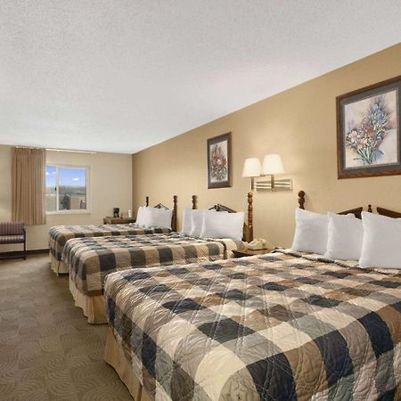 Days Inn By Wyndham Sheridan Kültér fotó